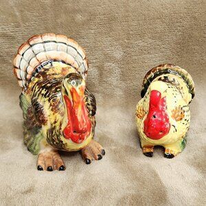 Ceramic Holiday Salt & Pepper Shakers